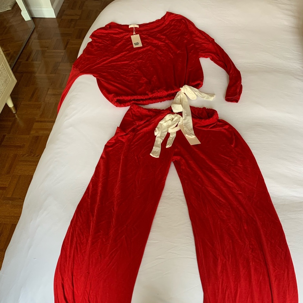 NWT Gisele slouchy eberjey set. So soft!